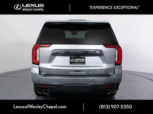 Used 2023 GMC Yukon Denali Ultimate AWD/4WD image 5