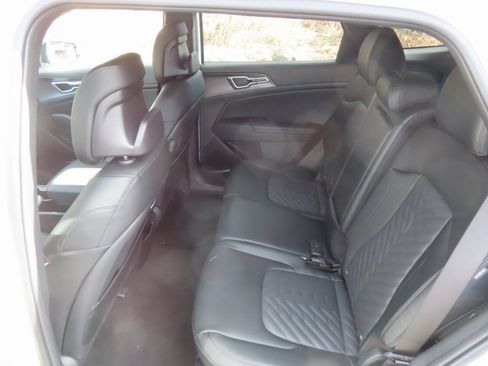 Certified 2026 Kia Sportage X-Line w/ X-Line Technology Package AWD/4WD image 32