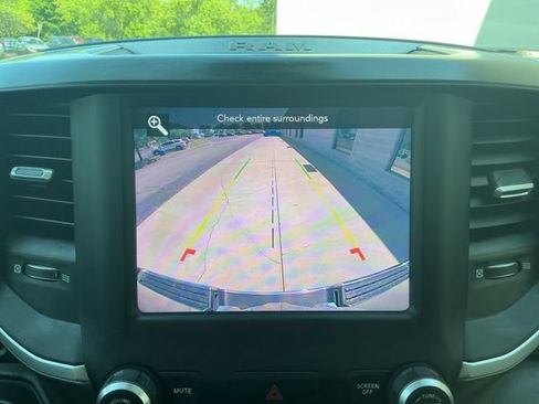 Used 2020 RAM 1500 Big Horn AWD/4WD image 3