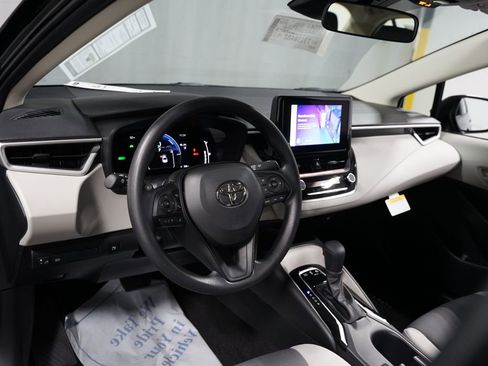 New 2026 Toyota Corolla LE image 11