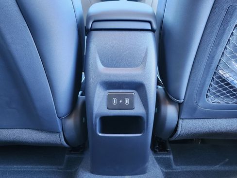 New 2026 Hyundai Venue SEL FWD image 21