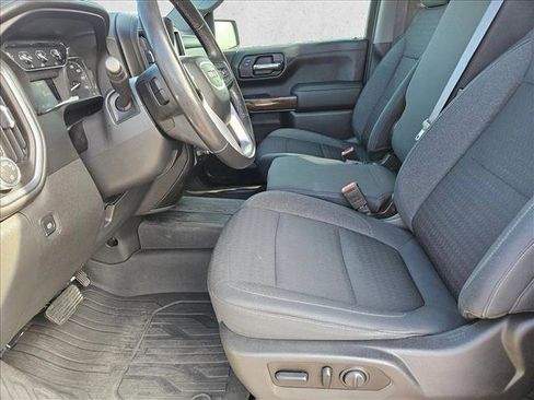 Used 2019 GMC Sierra 1500 SLE w/ SLE Value Package image 12