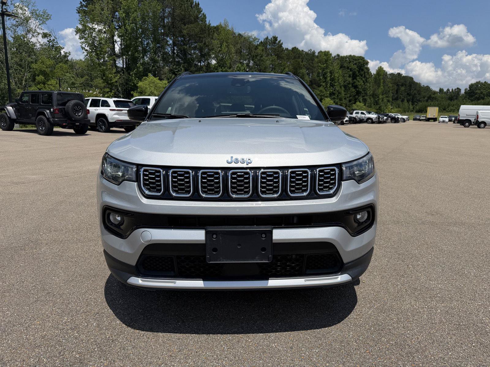Certified 2025 Jeep Compass Limited AWD/4WD image 2