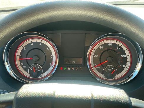 Used 2019 Dodge Grand Caravan SE image 13