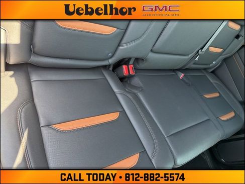 Used 2024 GMC Sierra 1500 AT4 w/ Technology Package image 6
