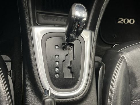 Used 2012 Chrysler 200 S image 19