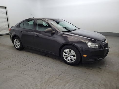 Used 2014 Chevrolet Cruze LS image 11
