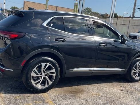 Used 2023 Buick Envision Essence image 4