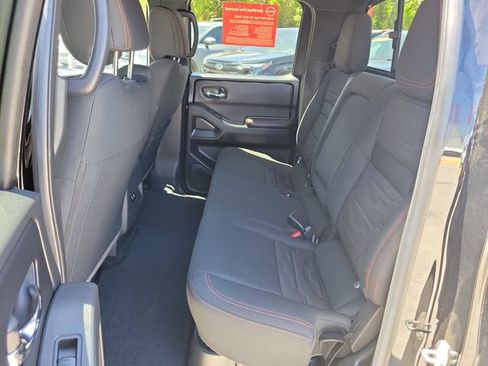 Certified 2025 Nissan Frontier PRO-4X w/ Tow Package AWD/4WD image 11