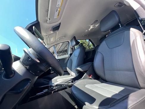 Certified 2023 Kia Niro EX w/ EX Cold Weather Package FWD image 16