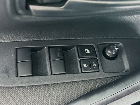 Used 2025 Toyota Corolla LE image 15