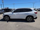 Used 2021 BMW X5 sDrive40i w/ Premium Package image 3