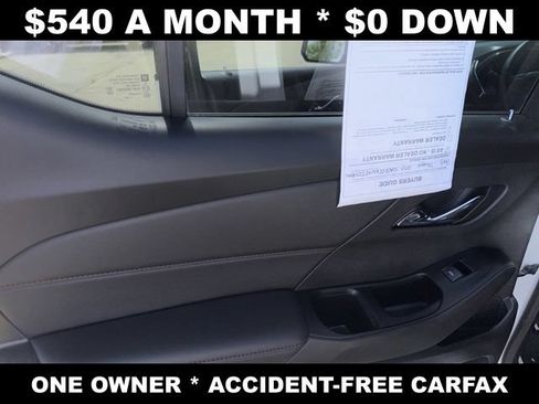Used 2023 Chevrolet Traverse RS AWD/4WD image 29
