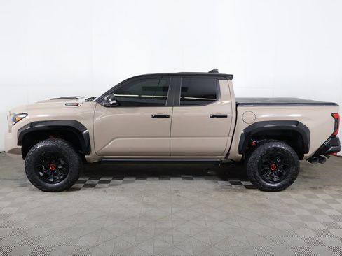 Used 2025 Toyota Tacoma TRD Pro image 18