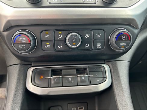 Used 2023 GMC Acadia SLE w/ Driver Convenience Package image 24