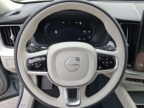 New 2026 Volvo XC60 B5 Ultra w/ Protection Package Premier AWD/4WD image 14