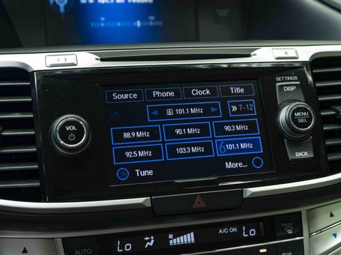Used 2015 Honda Accord EX-L image 32