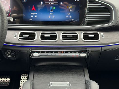 New 2026 Mercedes-Benz GLE 53 AMG 4MATIC Coupe image 21