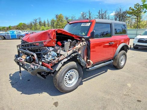 Used 2023 Ford Bronco 2-Door AWD/4WD image 2