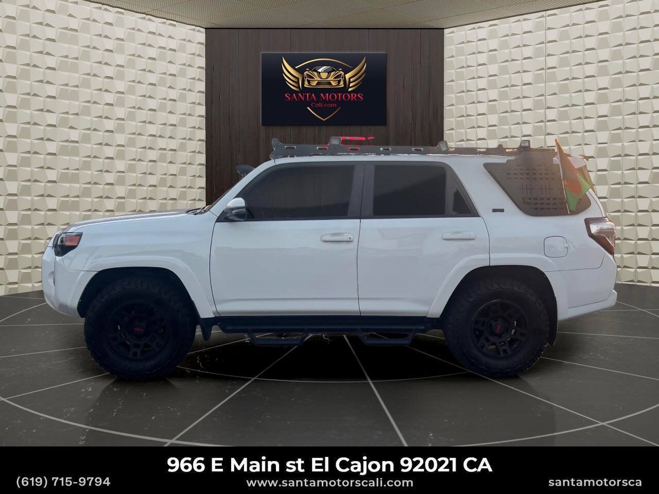 Used 2021 Toyota 4Runner SR5 Premium w/ Moonroof Package AWD/4WD image 7