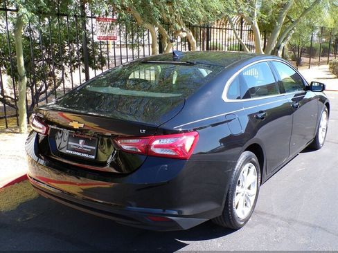 Used 2019 Chevrolet Malibu LT w/ Leather Package image 6
