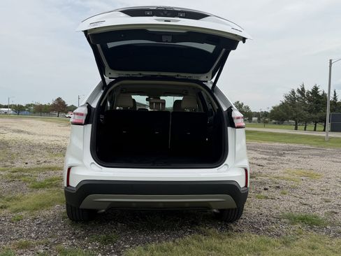 Used 2024 Ford Edge SEL w/ Convenience Package AWD/4WD image 5