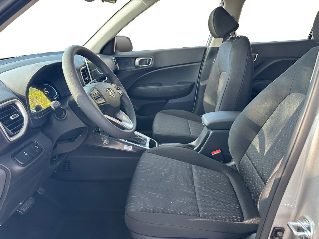New 2026 Hyundai Venue SE FWD image 11