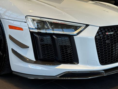 Used 2018 Audi R8 V10 plus w/ Full Leather Package AWD/4WD image 28