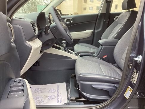 New 2026 Hyundai Venue SEL FWD image 21