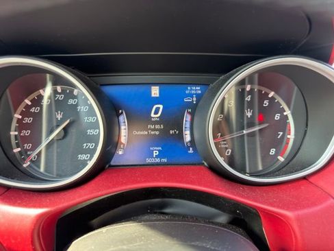 Used 2019 Maserati Levante GranSport AWD/4WD image 11