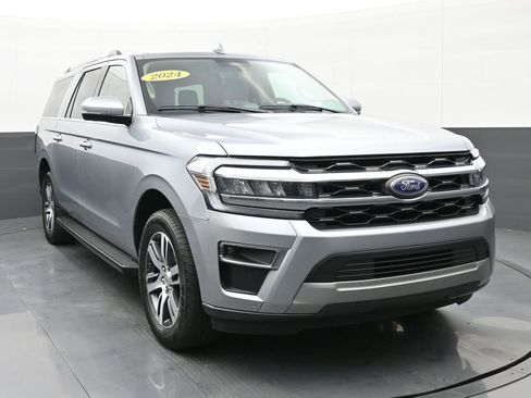 Used 2024 Ford Expedition Max Limited image 8