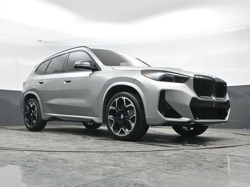 Used 2025 BMW X1 M35i w/ Premium Package image 45