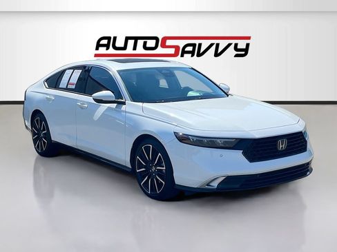 Used 2025 Honda Accord Touring image 1