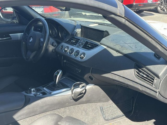 Used 2014 BMW Z4 sDrive35is RWD image 16