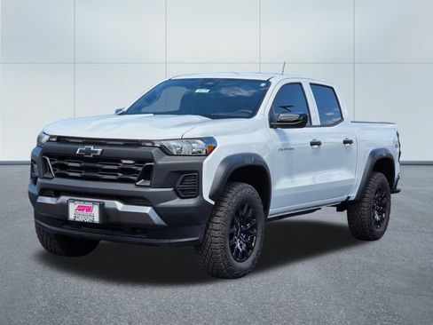 Used 2026 Chevrolet Colorado Trail Boss AWD/4WD image 1