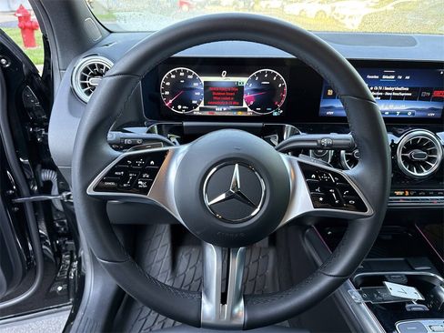 Certified 2025 Mercedes-Benz GLA 250 image 25