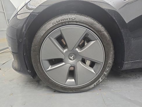 Used 2021 Tesla Model 3 Standard Range Plus RWD image 13
