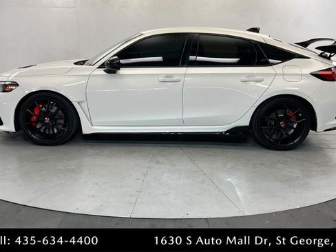 Used 2025 Honda Civic Type R image 2