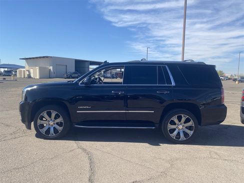 Used 2018 GMC Yukon Denali w/ Open Road Package image 3