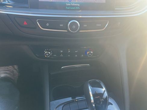 Used 2018 Buick Regal Preferred w/ Sights and Sounds Package image 50