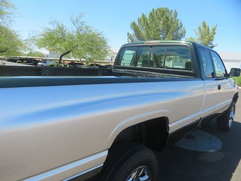 Used 1996 Dodge Ram 2500 Truck 4x4 Club Cab image 10