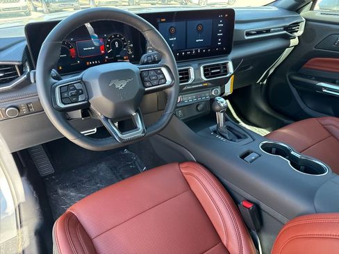 New 2025 Ford Mustang Premium image 5