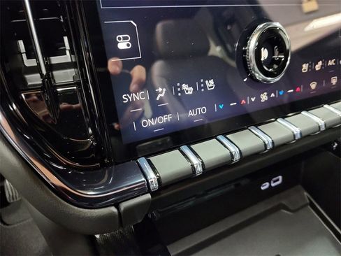 New 2026 GMC Yukon XL AT4 w/ AT4 Premium Package image 14