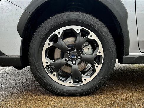 Used 2023 Subaru Crosstrek 2.0i Premium w/ Popular Package #3 image 12