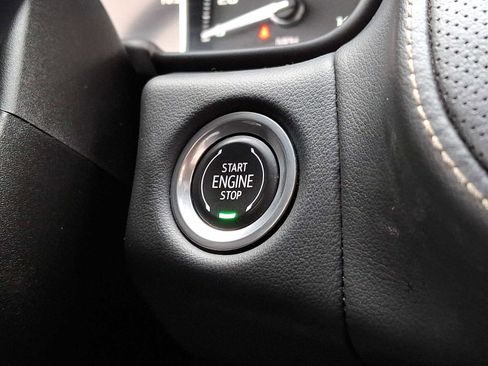 Used 2021 GMC Yukon SLT w/ SLT Luxury Plus Package image 27