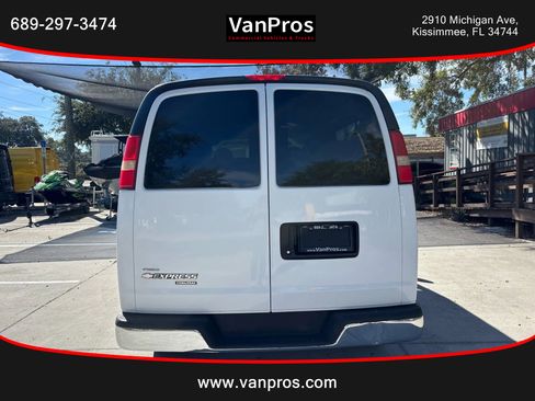 Used 2013 Chevrolet Express 3500 LT w/ LT Preferred Equipment Group image 4