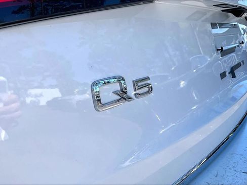 Used 2017 Audi Q5 2.0T Premium Plus w/ Technology Package image 32