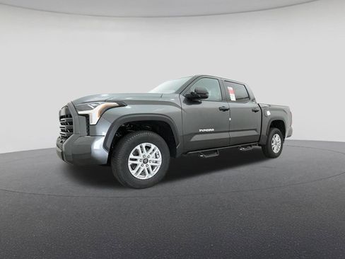 New 2025 Toyota Tundra SR5 AWD/4WD image 17