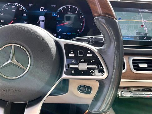 Used 2020 Mercedes-Benz GLS 450 4MATIC image 23