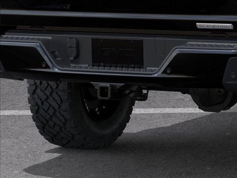 New 2026 GMC Canyon Elevation w/ Convenience Package image 14